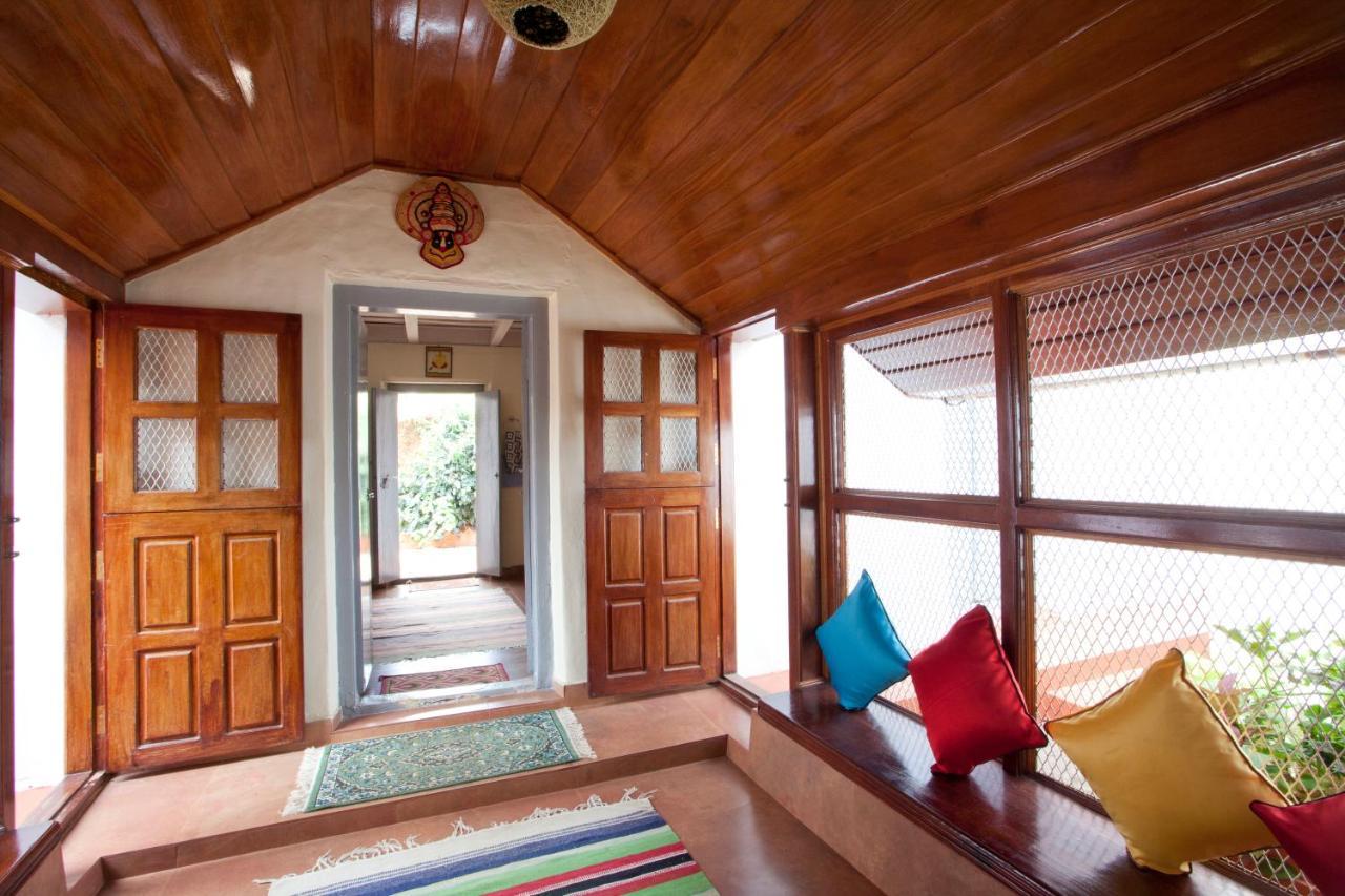 Sardar Bahadur's Heritage Bungalow Estate Stay Napoklu Exterior foto