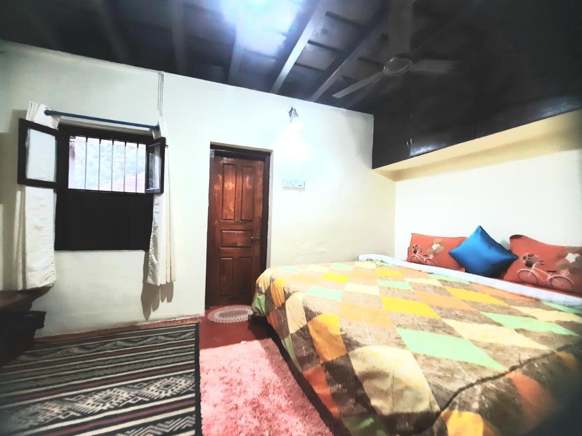 Sardar Bahadur's Heritage Bungalow Estate Stay Napoklu Exterior foto